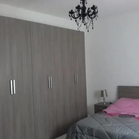 Armand Court, Flat 6