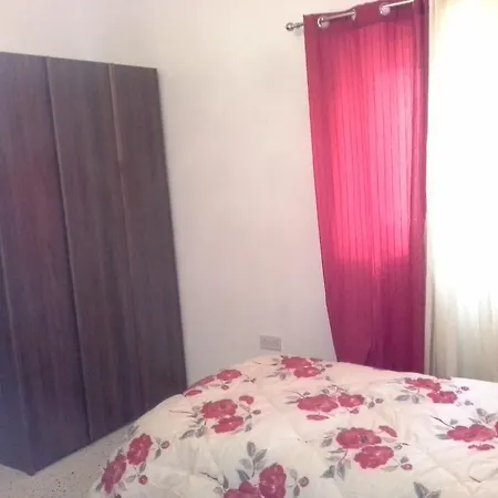 Apartment Armand Court, Flat 6