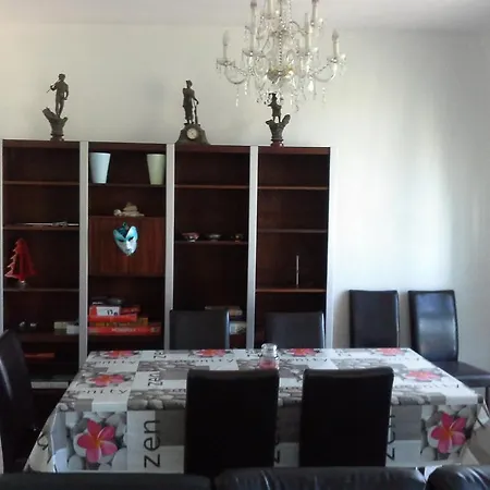 Armand Court, Flat 6